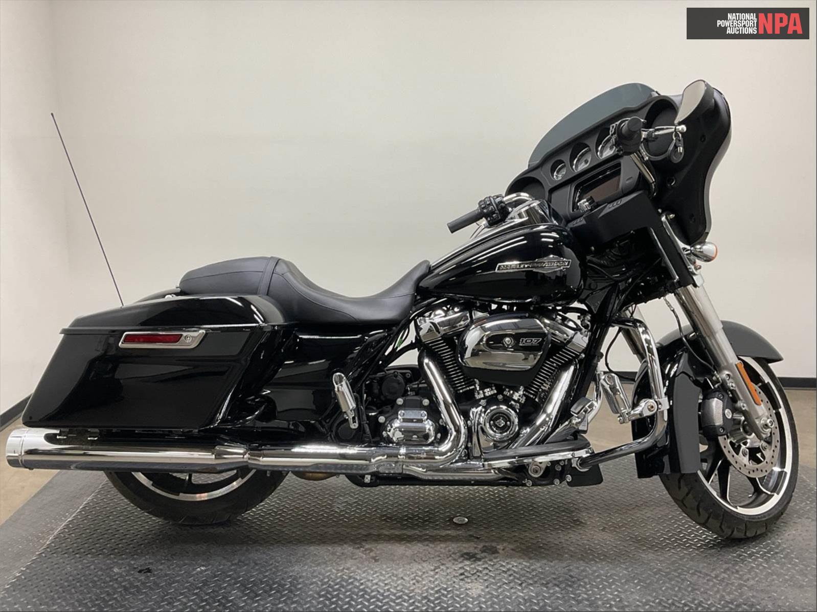 2022 Harley-Davidson   (VIN: 1HD1KBC10NB631582)