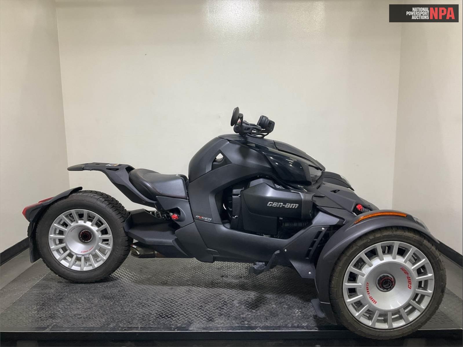 2024 can-am/ brp   (VIN: 3JB2HEH4XRJ000012)