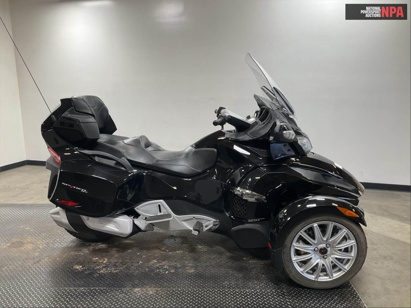 2015 CAN-AM/ BRP CAN-AM SPYDER RT- SE6 MOTO N/A