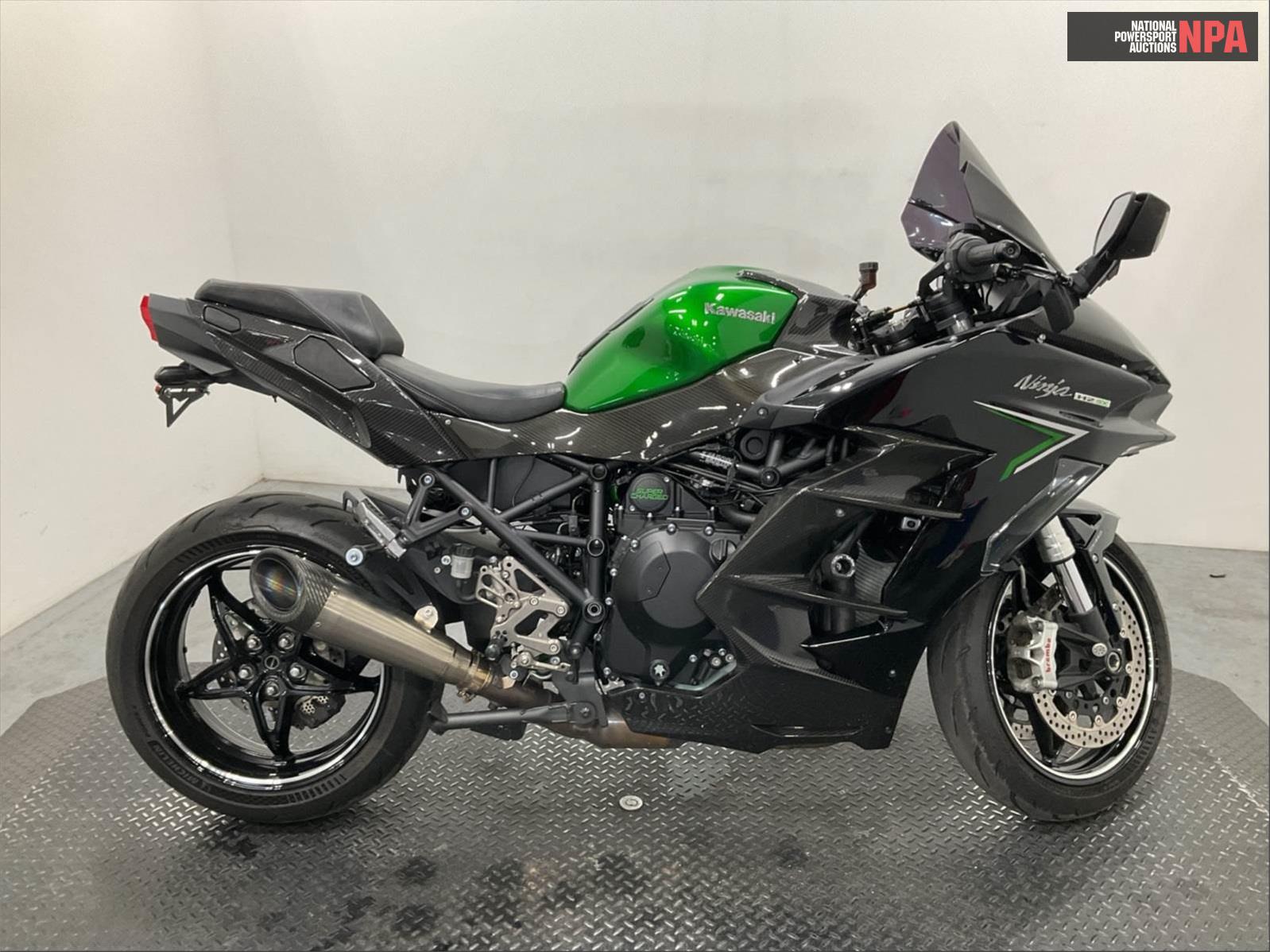2022 kawasaki   (VIN: JKBZXVR12NA000164)