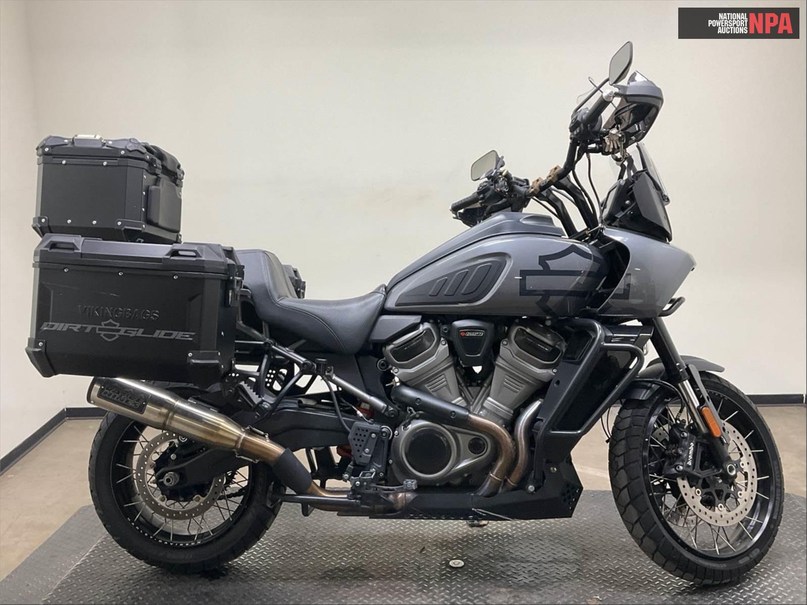 2022 Harley-Davidson   (VIN: 1HD1ZES15NB306988)