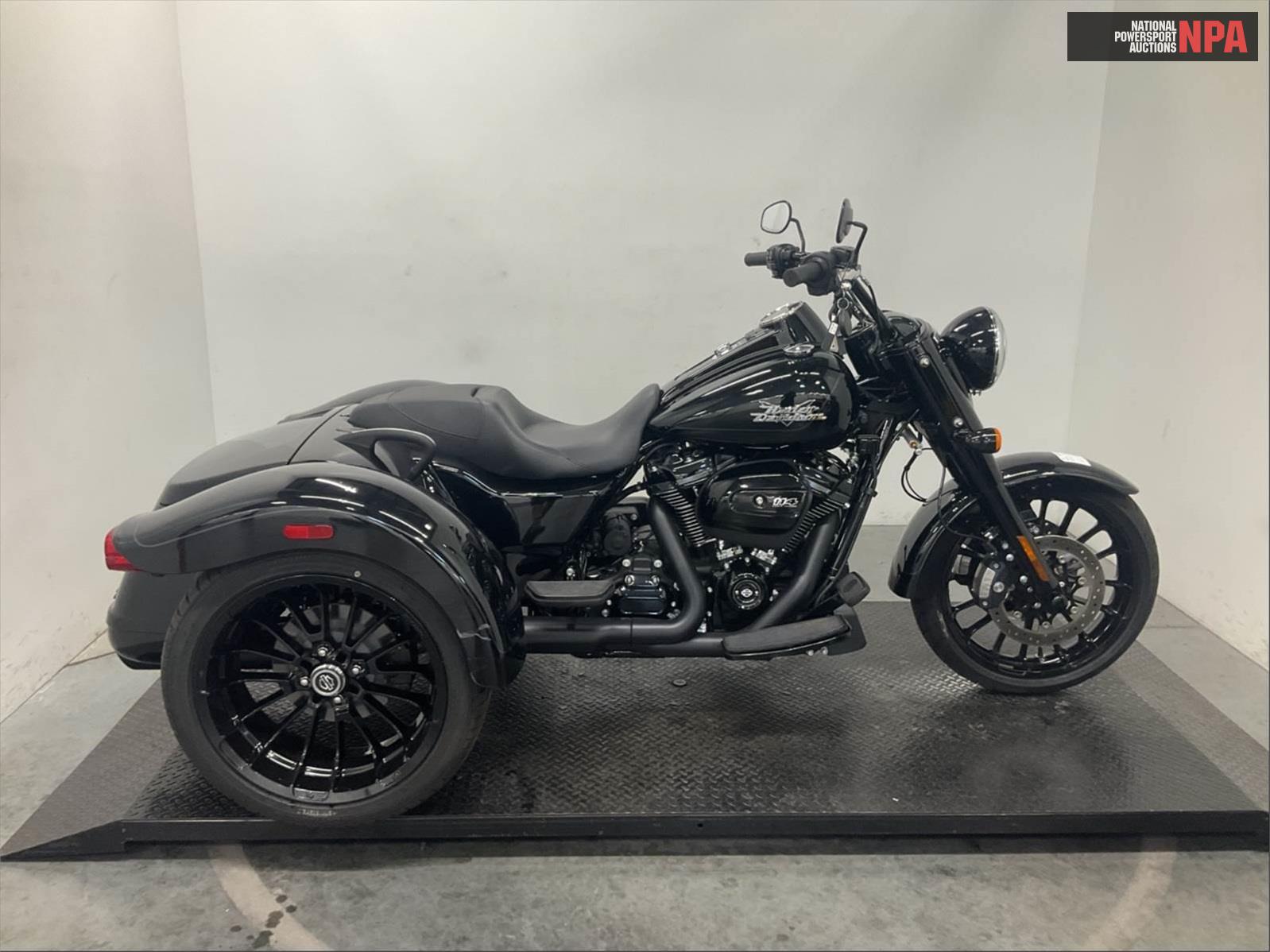 2025 Harley-Davidson   (VIN: 1HD1MCP1XSB850264)