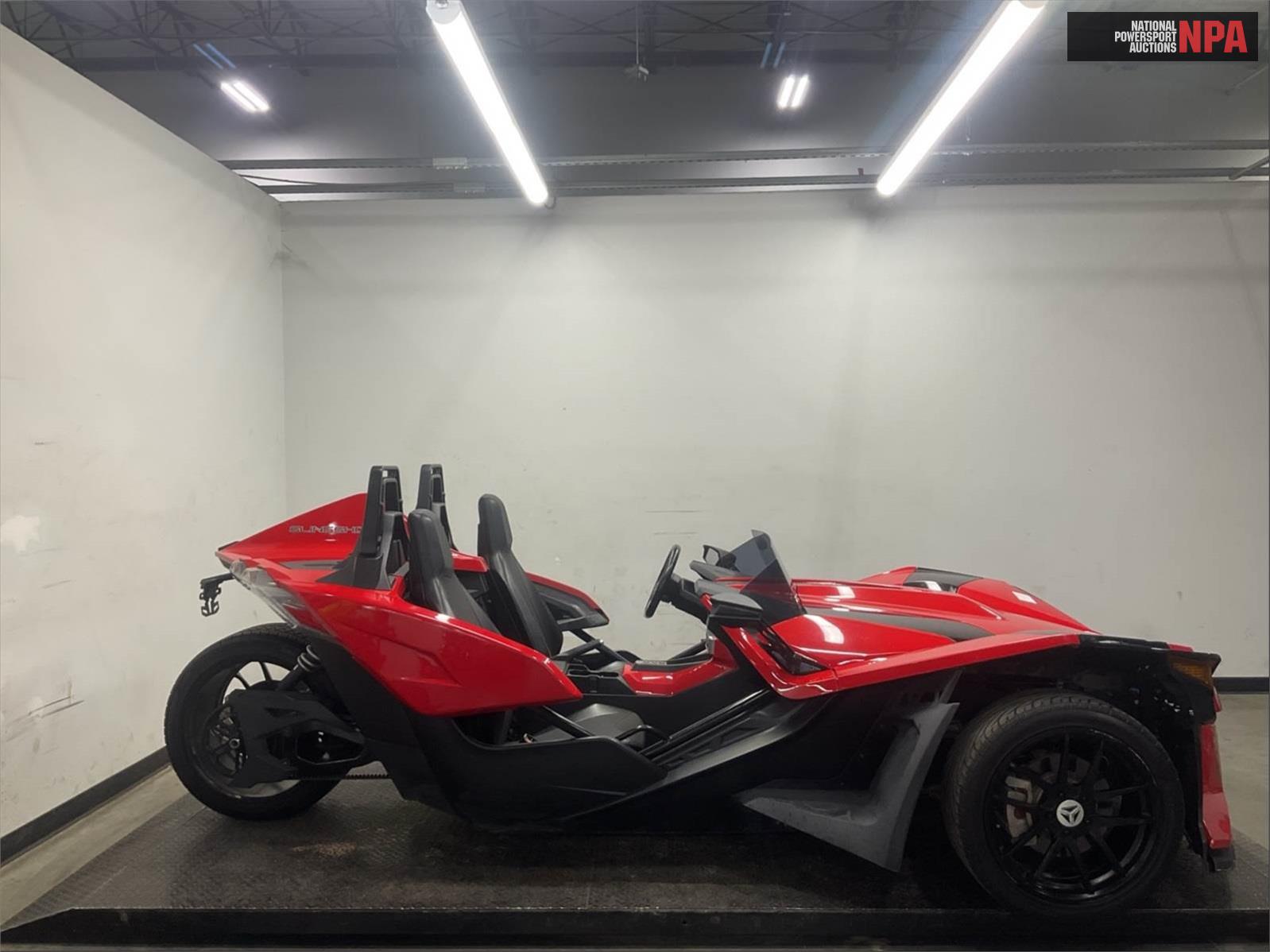 2021 polaris   (VIN: 57XAAPHD2M8144312)
