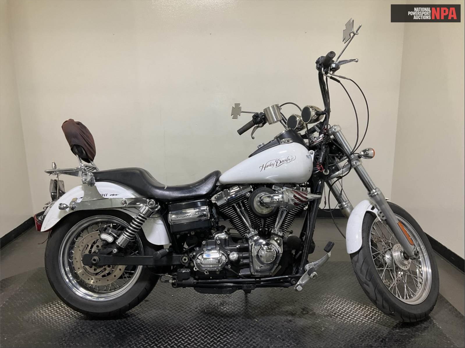 2011 HARLEY-DAVIDSON FXDC DYNA SUPER GLD CSTM MOTO N/A