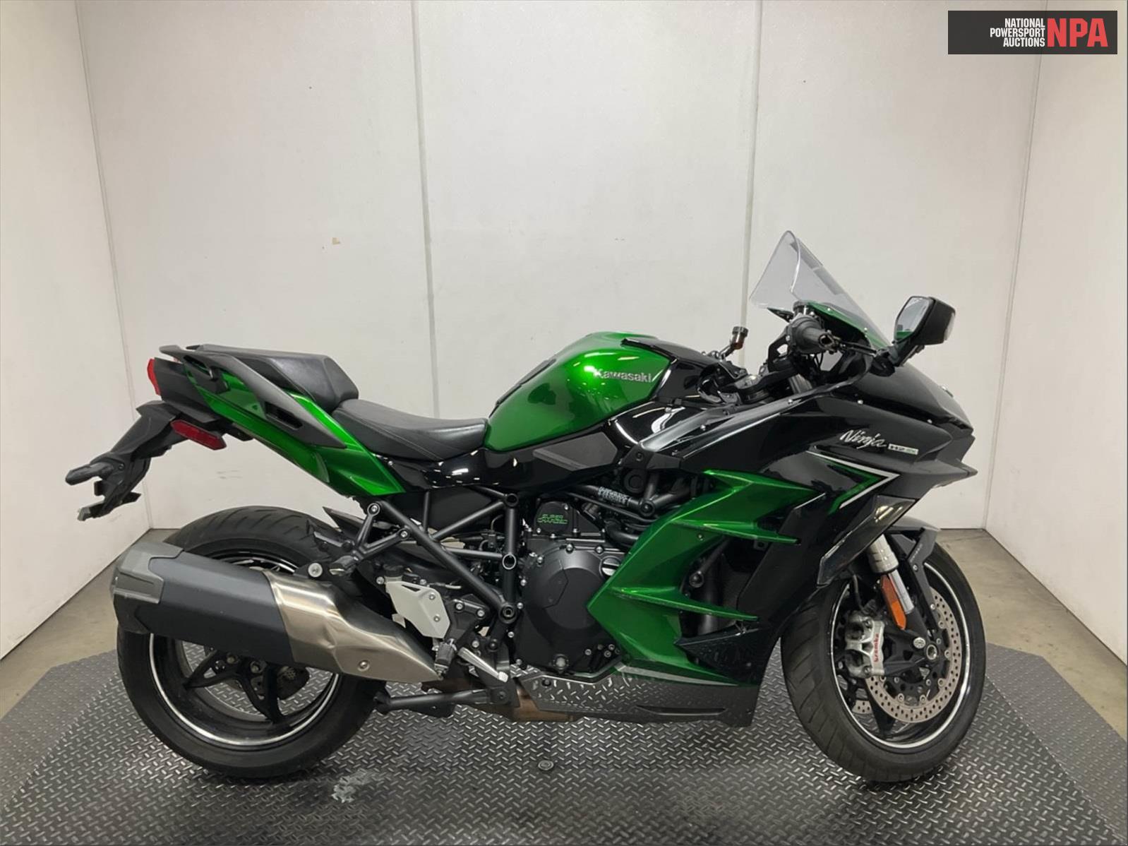 2022 kawasaki   (VIN: JKBZXVR15NA000191)