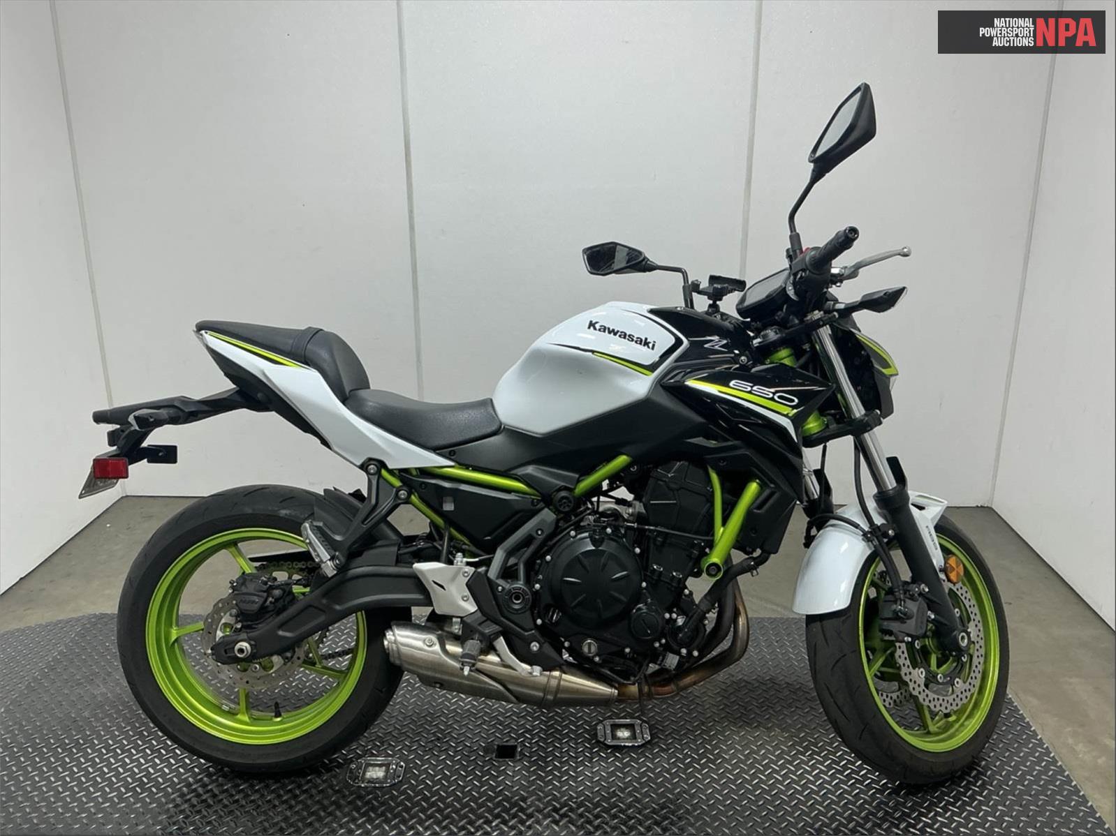 2021 kawasaki   (VIN: ML5EREK1XMDA33016)
