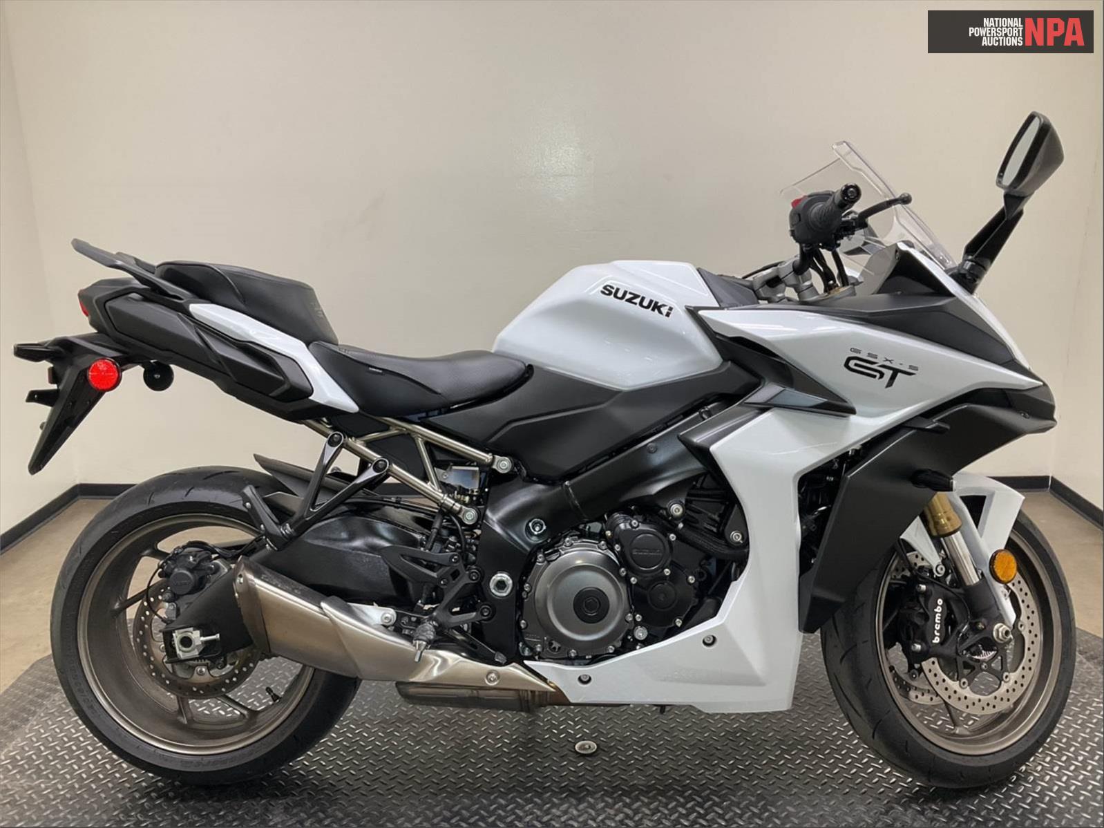2026 Suzuki   (VIN: JS1EK12B7T7100302)